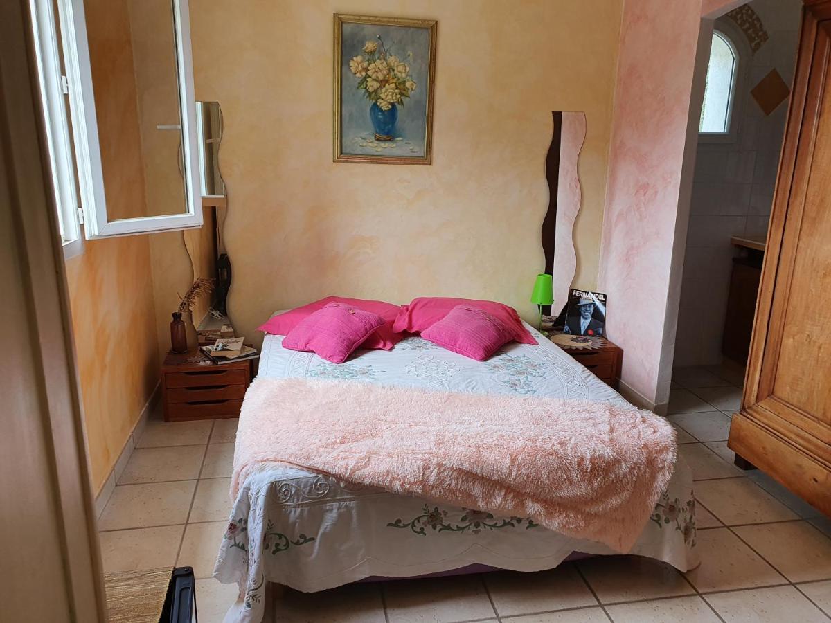 Bienvenue Apartamento Le Revest-le-Eaux Exterior foto