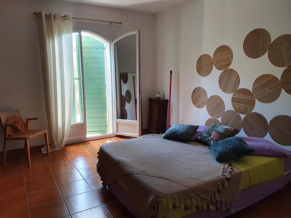 Bienvenue Apartamento Le Revest-le-Eaux Exterior foto
