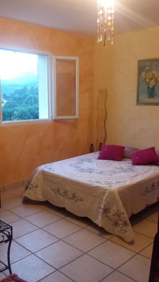 Bienvenue Apartamento Le Revest-le-Eaux Exterior foto