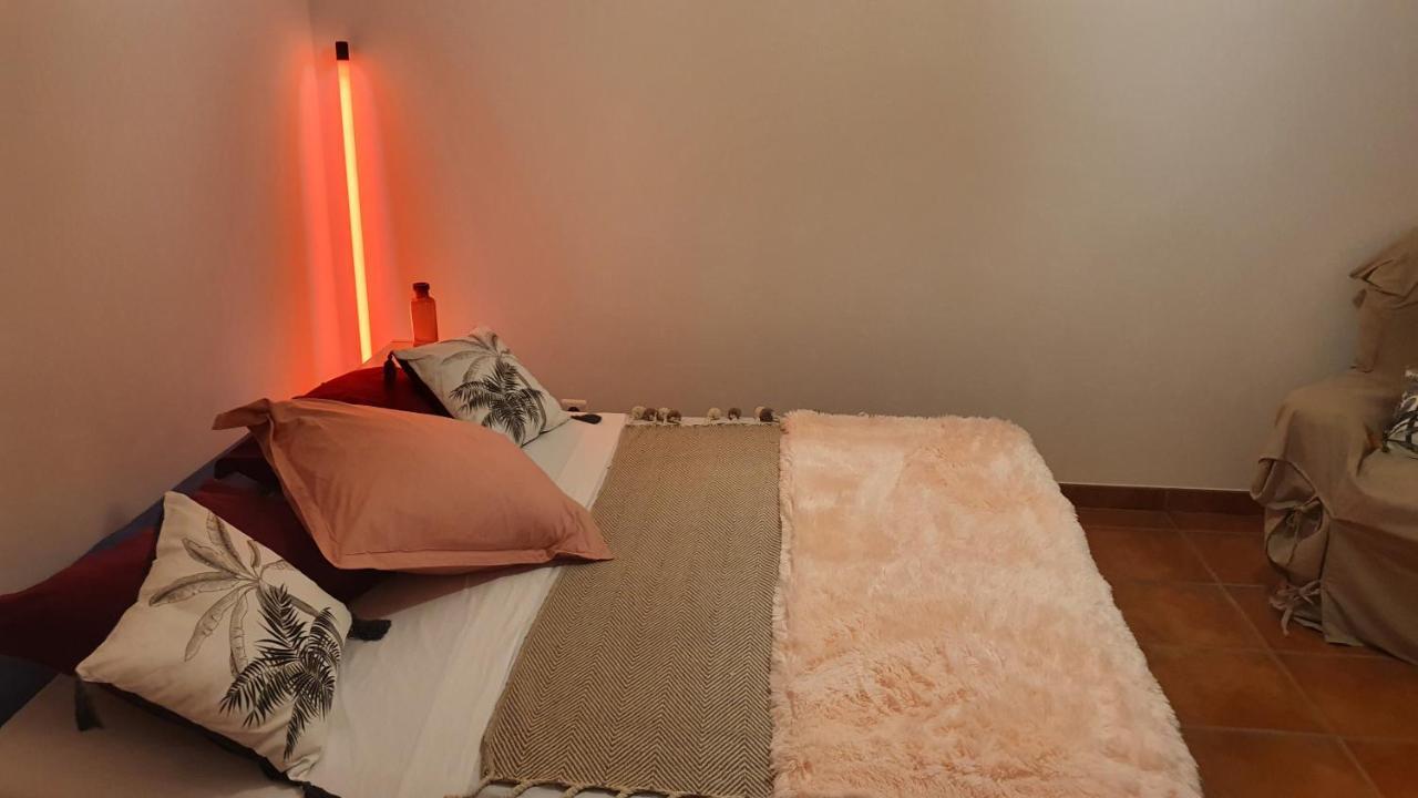 Bienvenue Apartamento Le Revest-le-Eaux Exterior foto